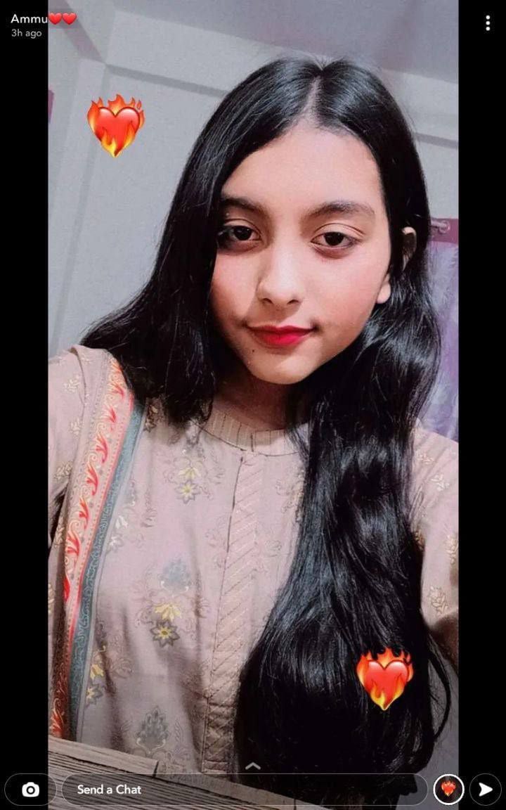 Indian Girl In Shirt Has Shown Naked Round Boobs