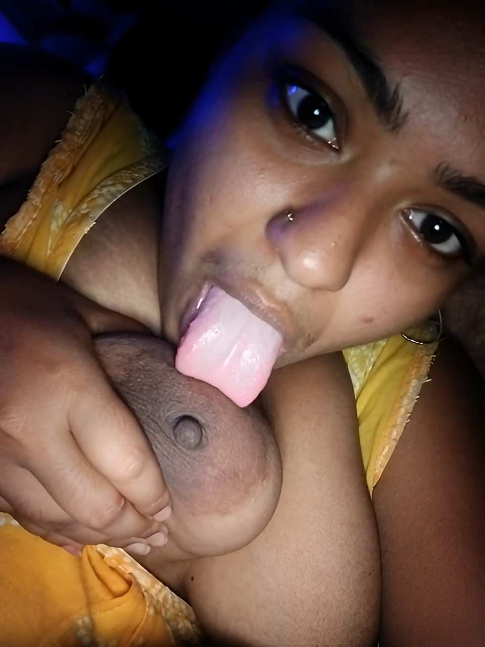 Bengali Girl Licking Boobs At Night Viral MMS