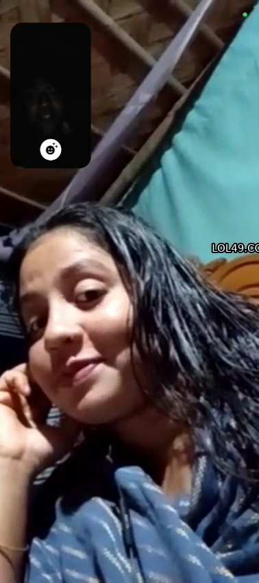 Chubby Village Aunty Shows Nude Figure On Video Call
