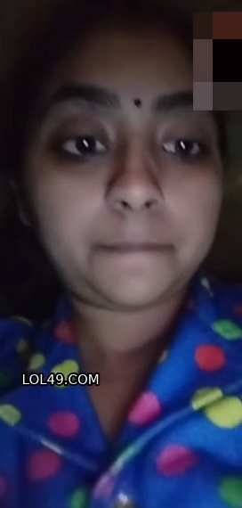 Dark Nipples Desi Girlfriend On Video Call Topless At Night