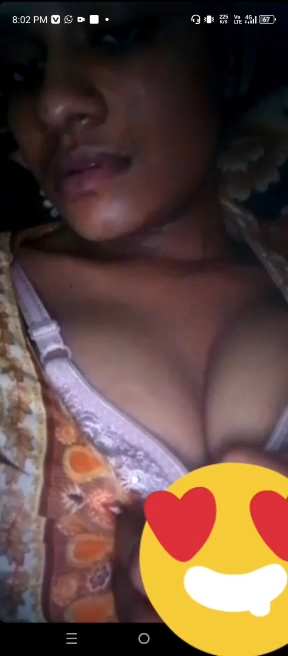 Night Video Call Chat Of Horny Indian Girlfriend - Thumbnail 5