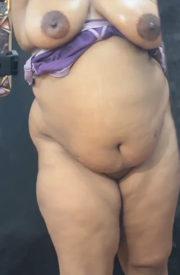 Big Boobie Mega Mams Huge Boobs Reveal