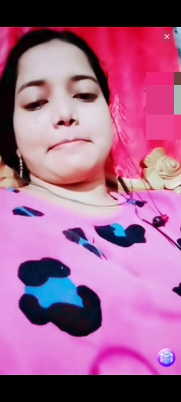 Desi Bhabhi Ruhi Big Boobs and Fingering Pussy on Olamet