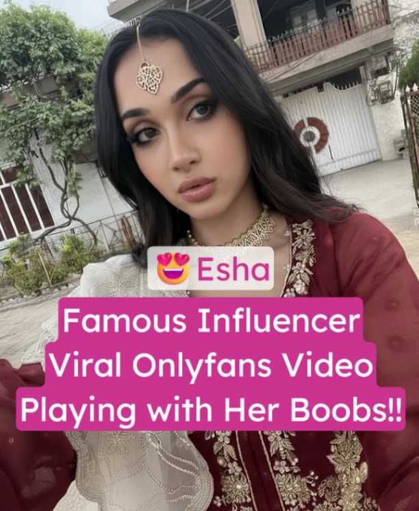 Esha aka Vixenesha Nude Video Playing With Her Boobs