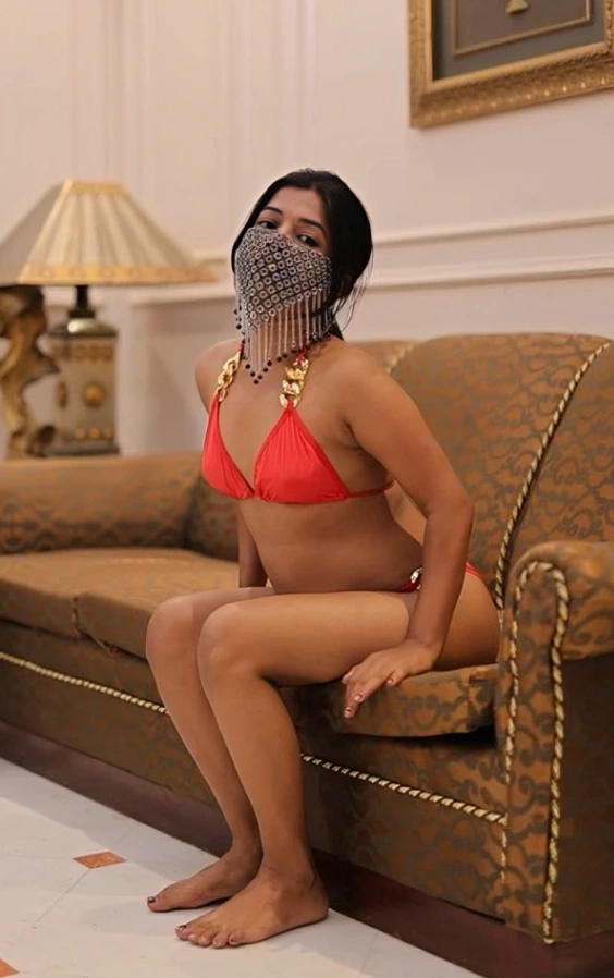 Hot Figure Babe Nude Vibrator Pussy Rubbing Video