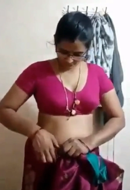 Indian Wife Bathroom Saree Strip MMS – Boobs & Panty Show