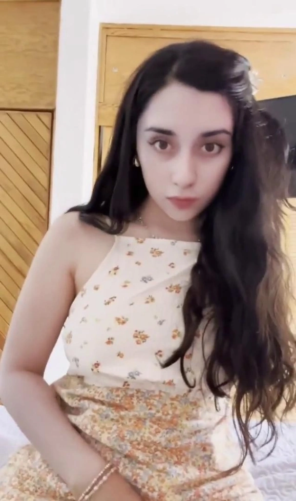 Insta Hottie Nude Sex Video Riding Husband’s Cock