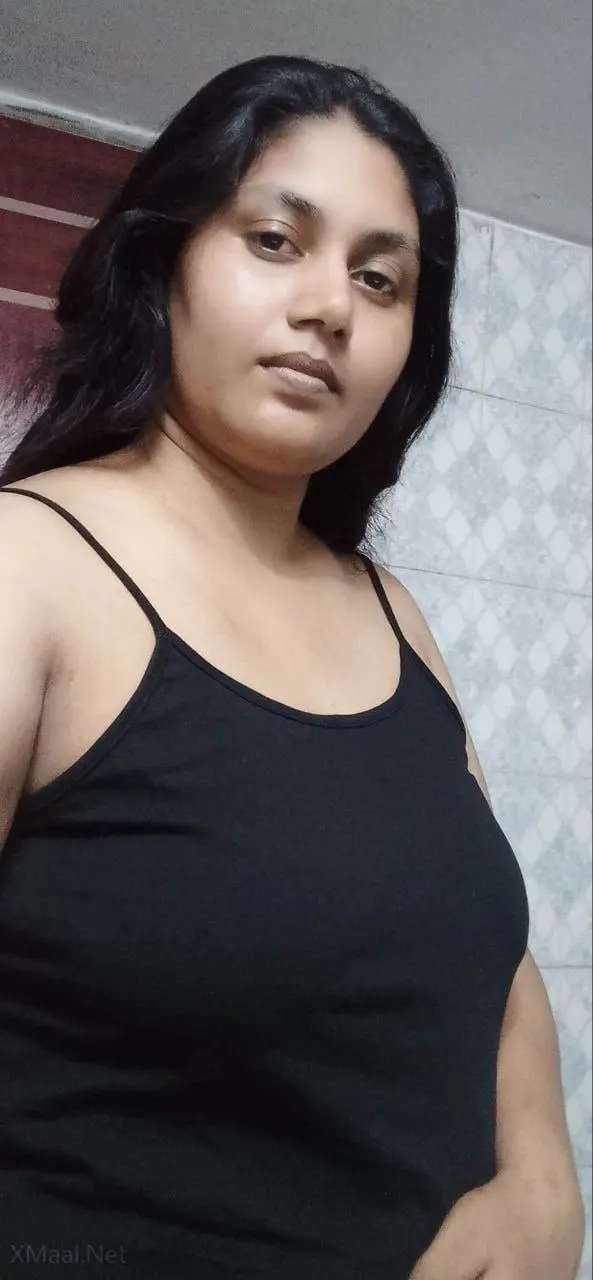 Milk Tanker Bengali Sexy Bhabhi Topless For Lover