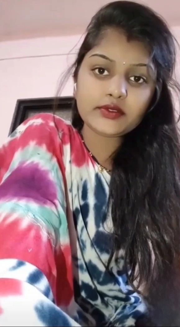 Sexy Desi Bhabhi Big Boobs Chamet Cam Show