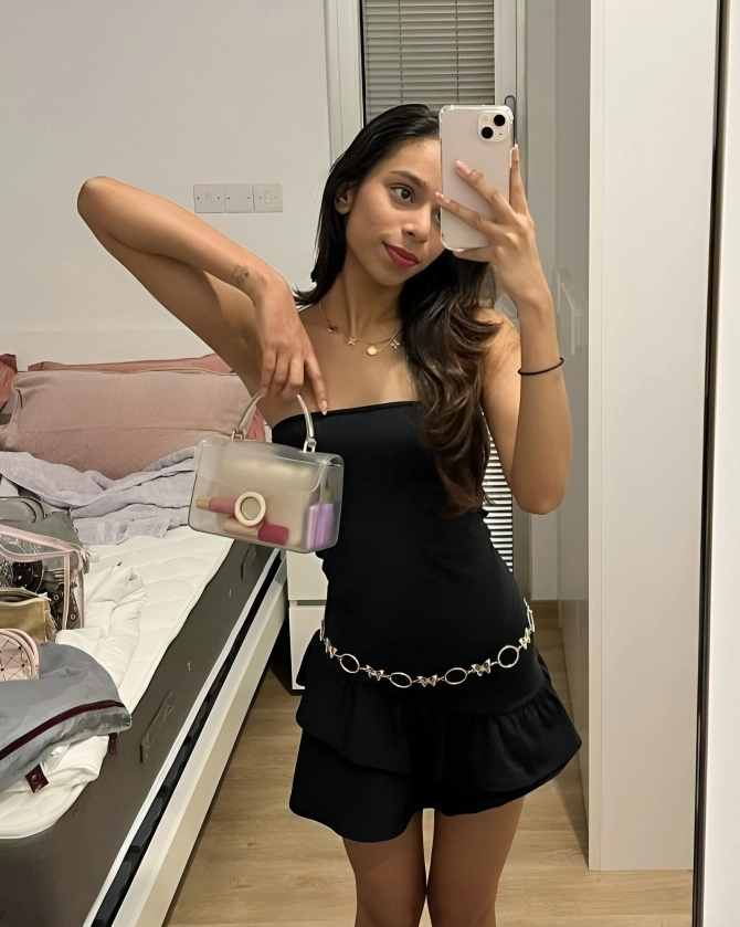 Slim Girl Topless Boobs Press Video