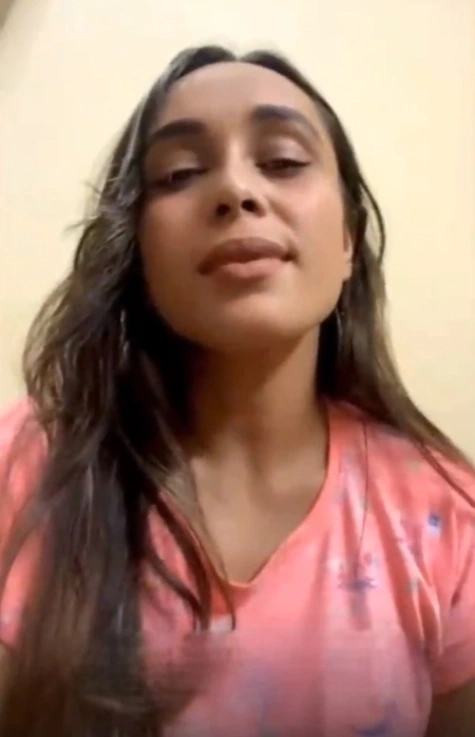 Watch Shy Indian Girl Quickly Flashing Her Boobs on Tango Live