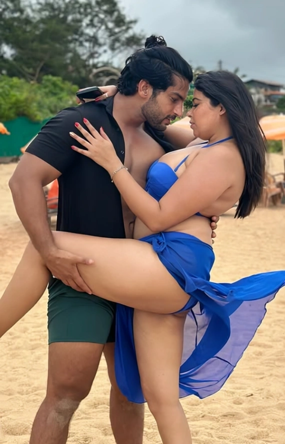 Webseries Star Preeti Puneet Nude Massaged by Boyfriend