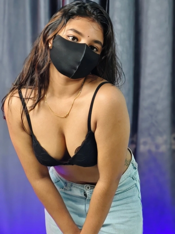 Zugerlips Topless Saree Strip Tease